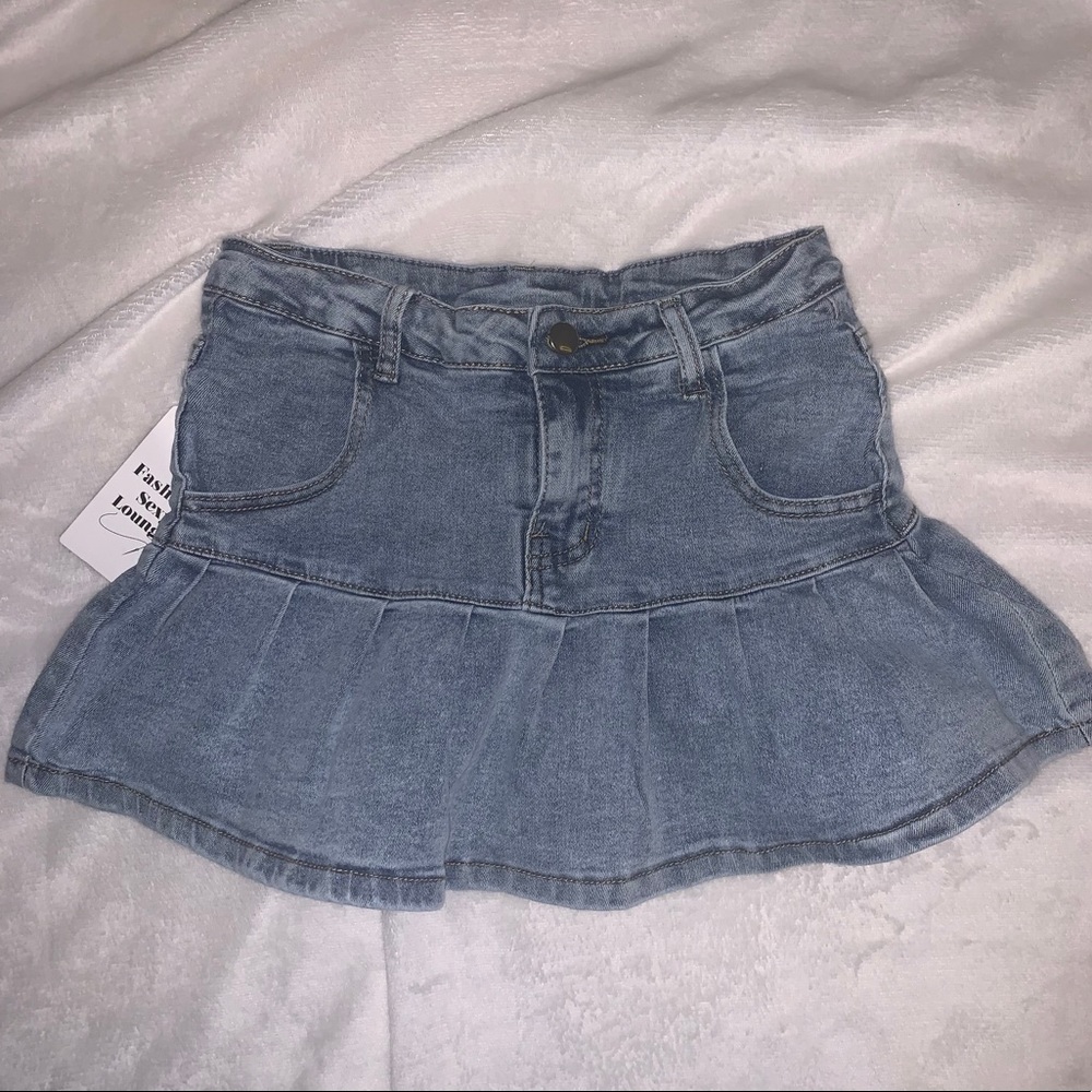 Cute jean skirt